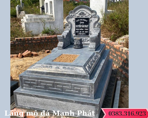 Mộ đá tam cấp - 03